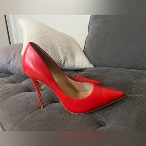 Saks Fifth Avenue Leather Pumps LIKE NEW